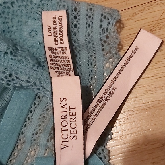 VICTORIA'S SECRET Teal Floral Lace Triangle Bralette Large - Picture 5 of 8